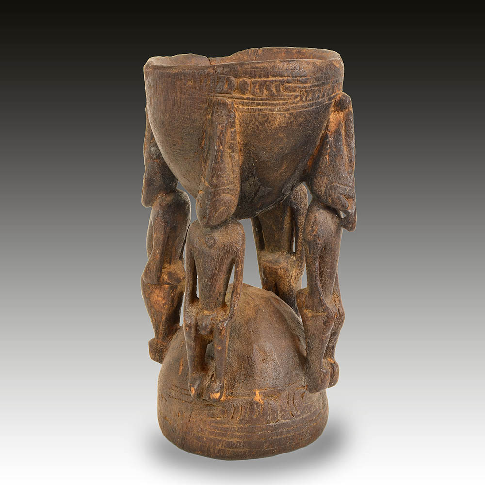 A Sepik betel nut morter